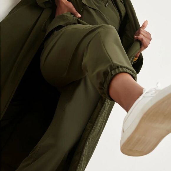 M.M LAFLEUR The Delaney Jogger - OrigamiTech Olive XS NWT in packaging - Picture 4 of 14